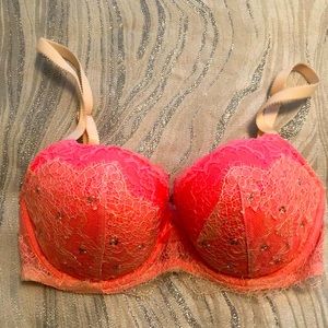 Victoria’s Secret Dream Angels Lined Demi Bra
